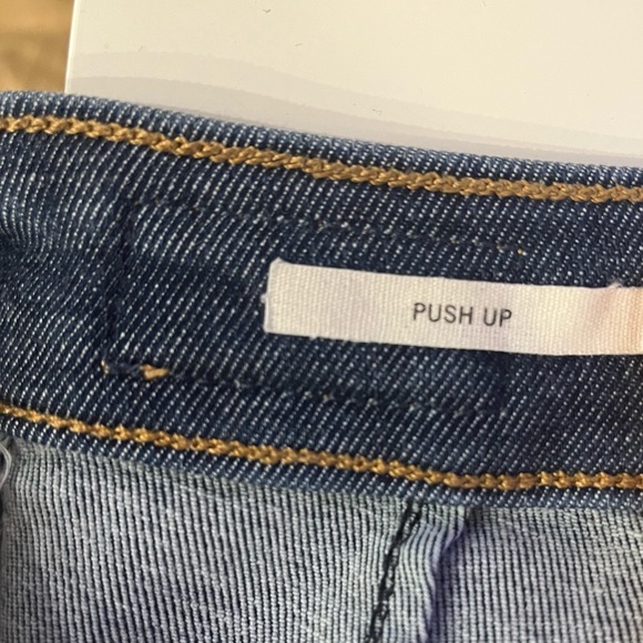 Size 4 berskha jeans - Picture 5 of 5